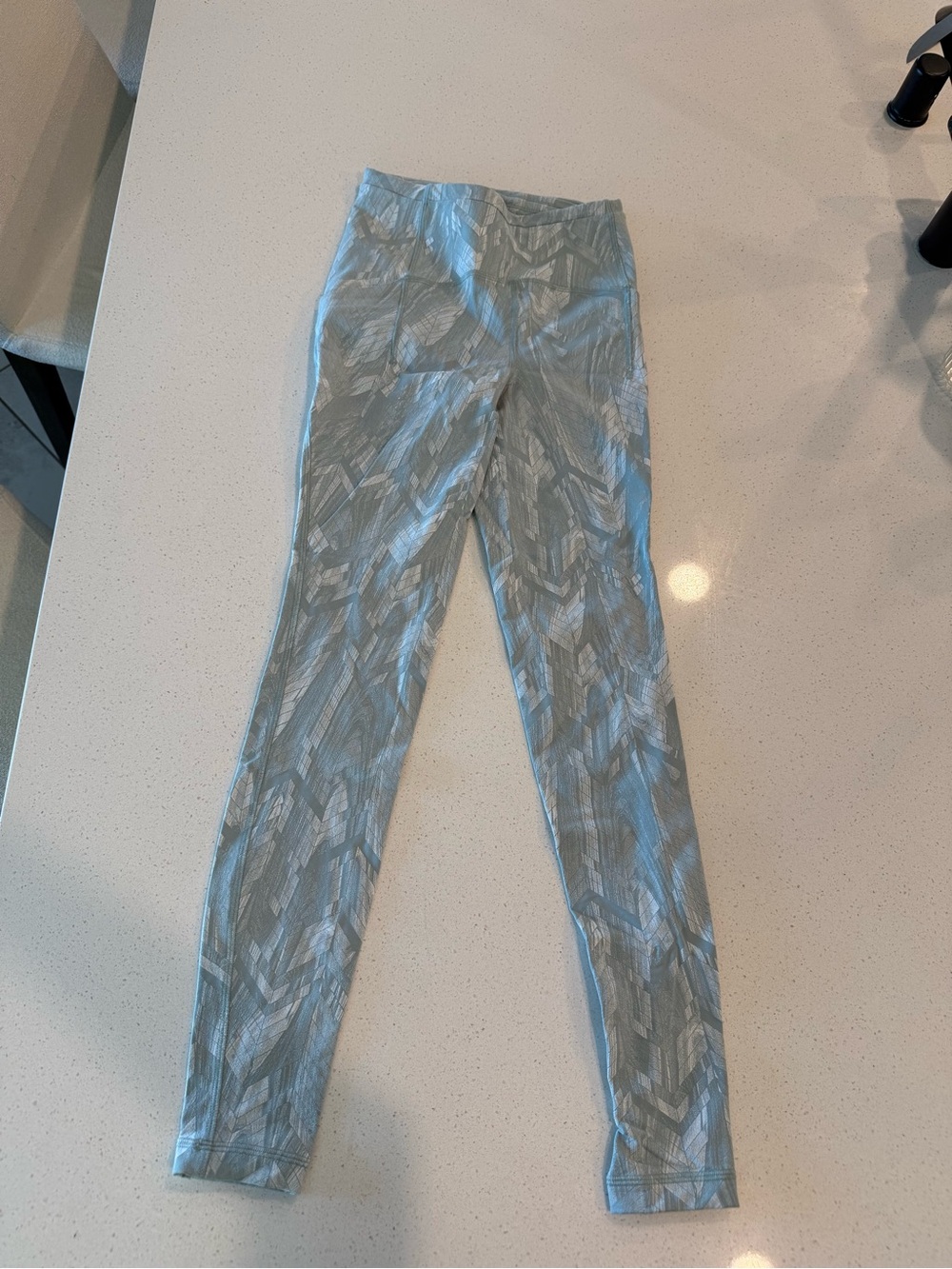 Lululemon Swift Speed HR Tight Leggings size 4